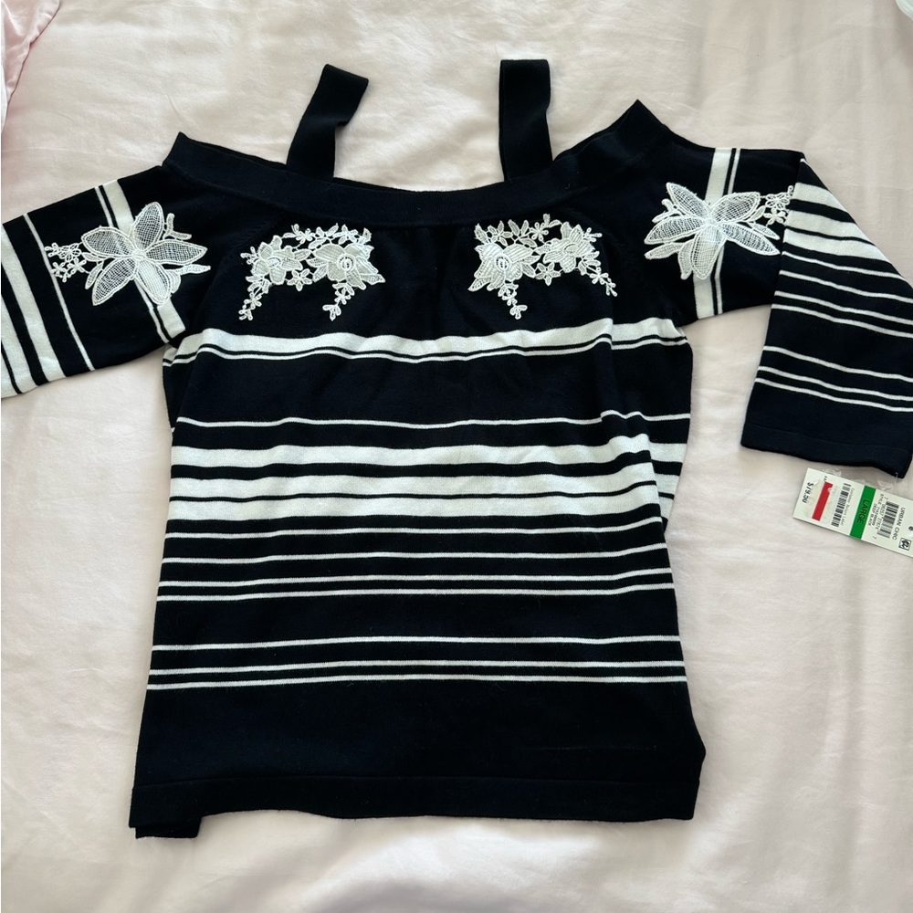 INC large black & white sweater with embroidered flowers, NWT